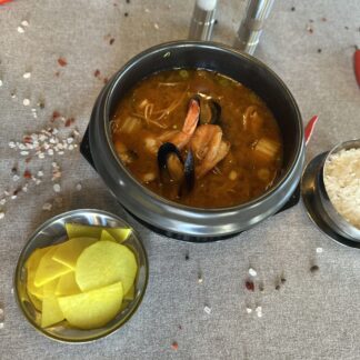 Хёмультан (해물탕)